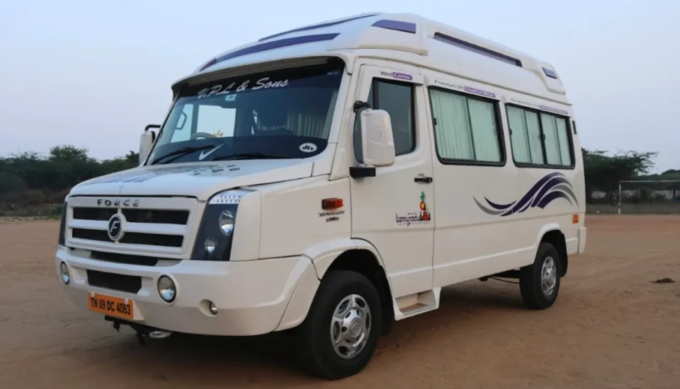 18 Seater tempo Traveller